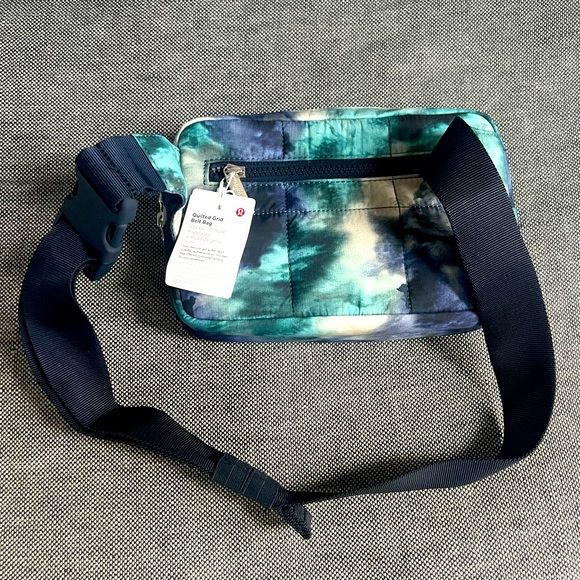 LULULEMON Quilted Grid Belt Bag - Picture 6 of 8